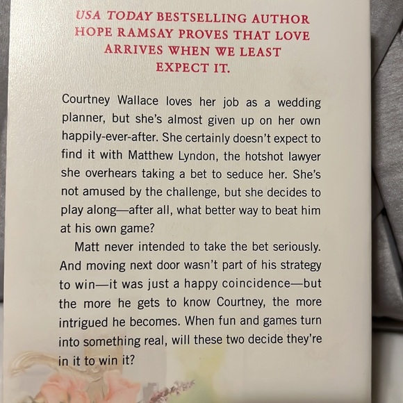 Book - Romance - ‘the bride next door’ by Hope Ramsay - Picture 2 of 2